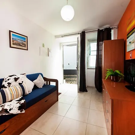 A40 - Castle Arch Apartman Lagos